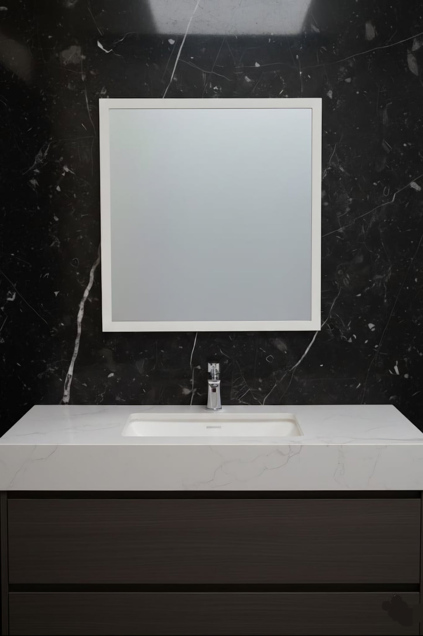 31.5'' Nuoro Elegant white mirror