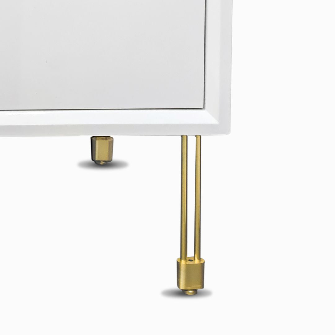 white bathroom vanities