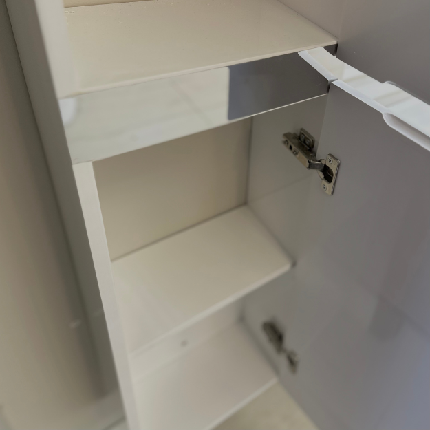 Wall cabinet white white