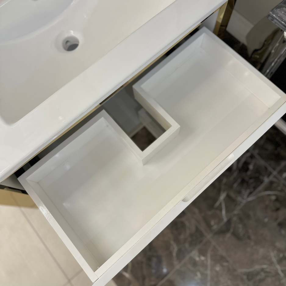 32'' Verona modern white bathroom vanity with sink